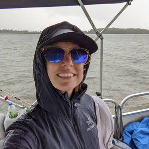 Meet your Posher, Lara